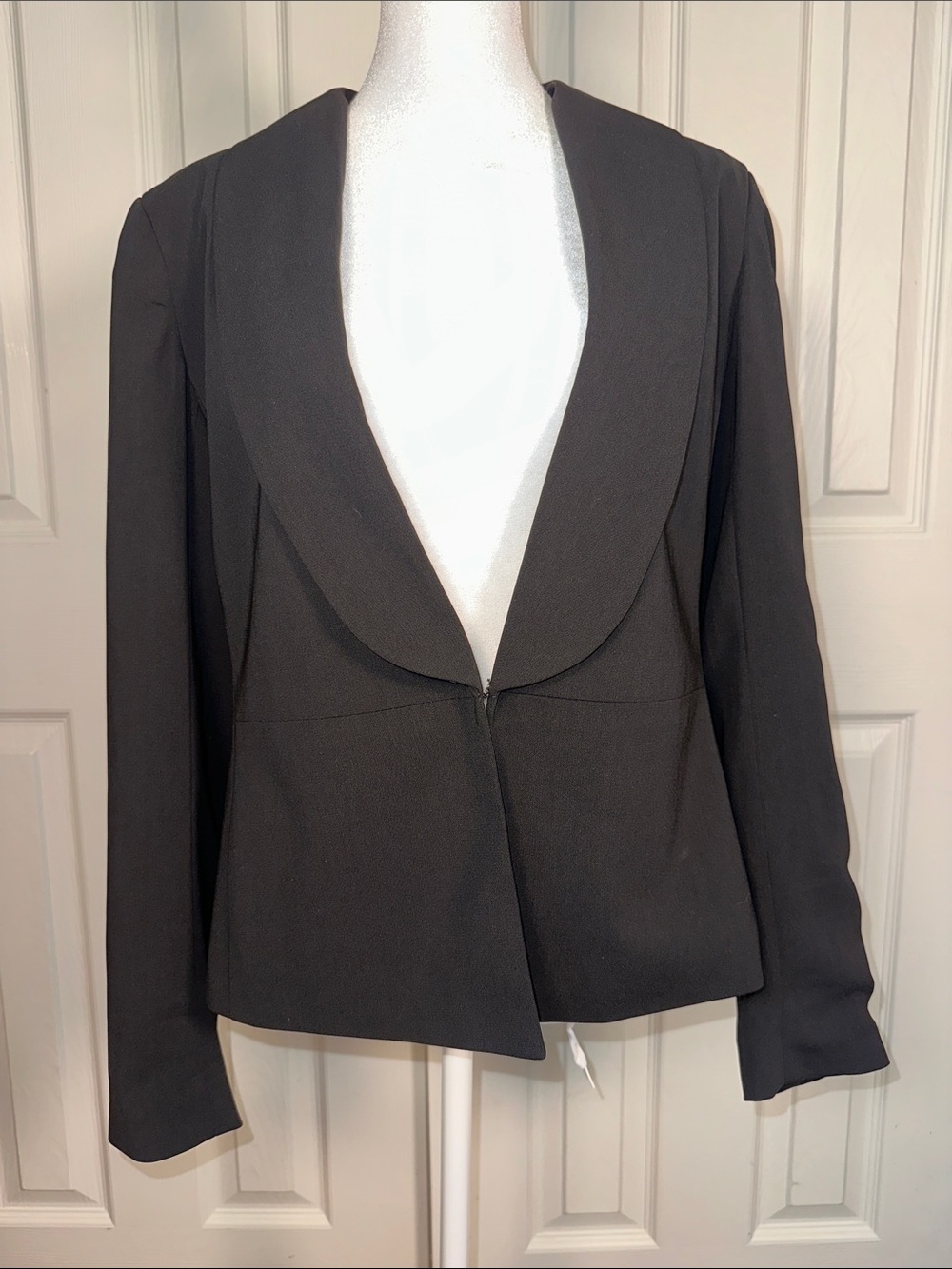 Katherine Barclay Black Open Shawl-Collar Blazer